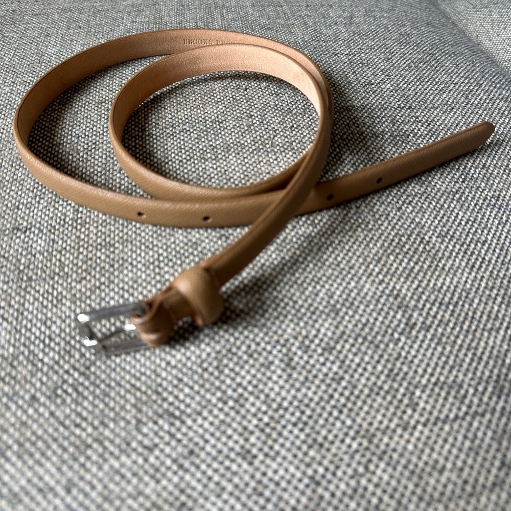 Tan Leather Belt Brooks Brothers with Silver Buckle Size Small  BUNDLE & OFFER!